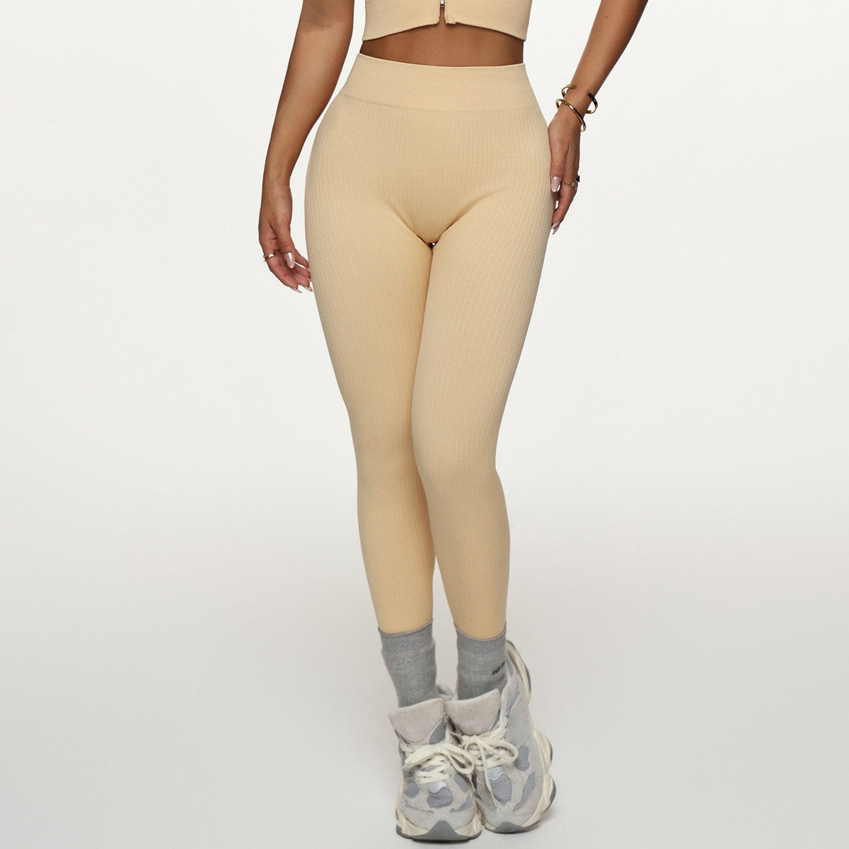 Women's New Fashion Joker Sports Bra Yoga Pants Long-sleeved Jacket Short-sleeved Tight Training Vest Six-piece Yoga Clothes.